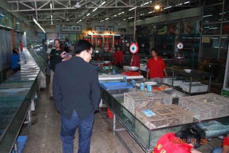 Cantonese restaurant market